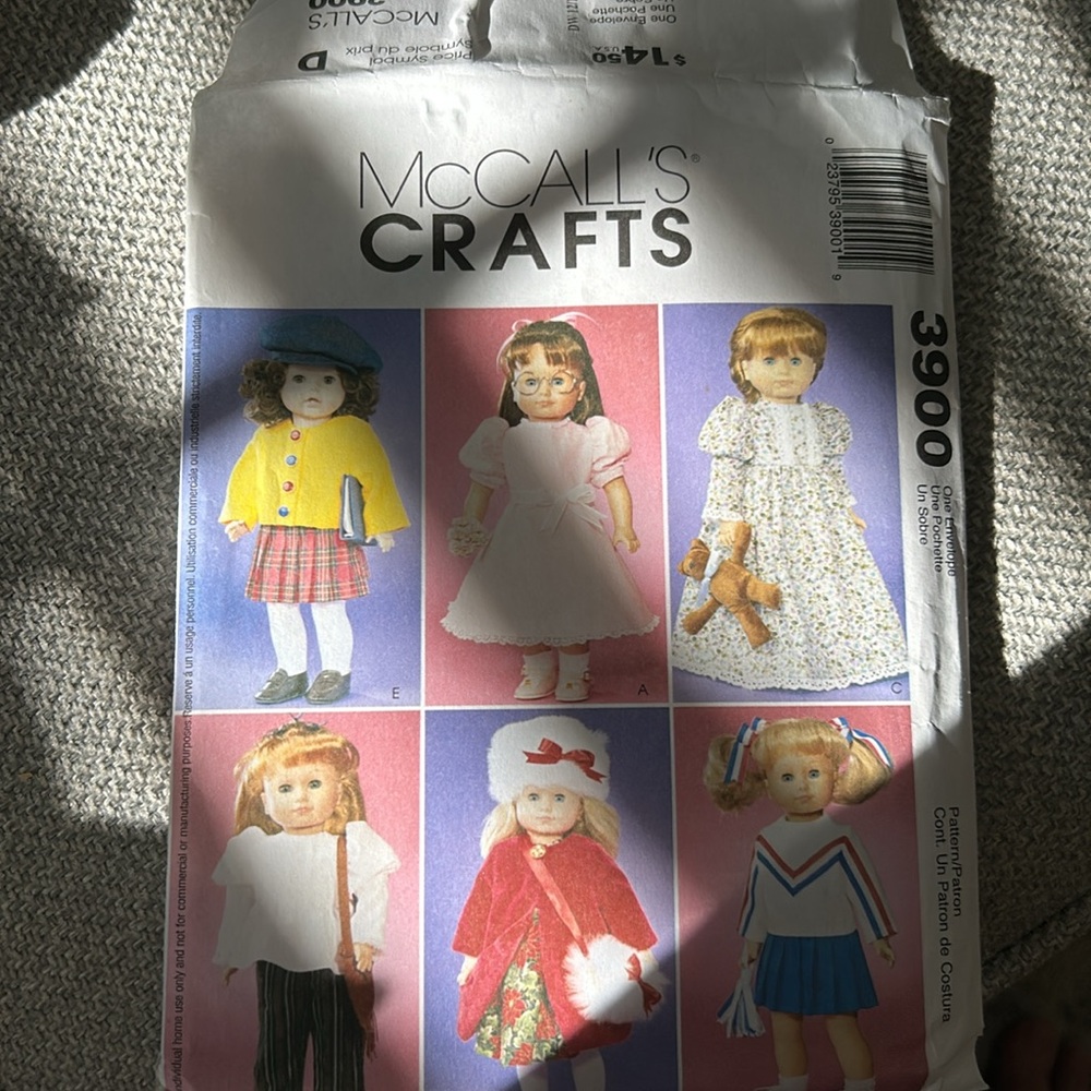 4 McCall’s doll clothes patterns - Picture 6 of 7